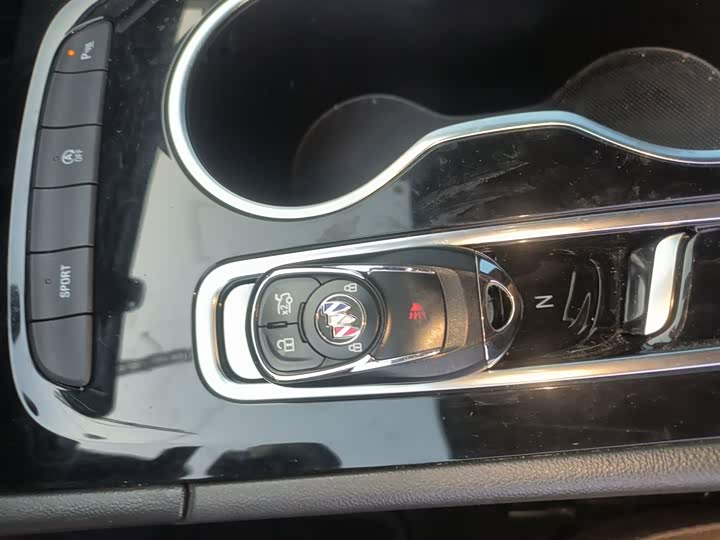 Фото 9 - Buick Regal