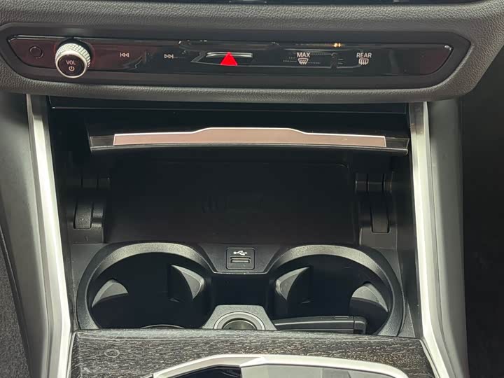 Фото 14 - BMW 3 Series