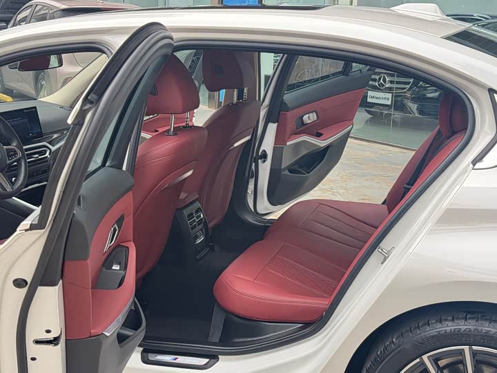 Фото 7 - BMW 3 Series