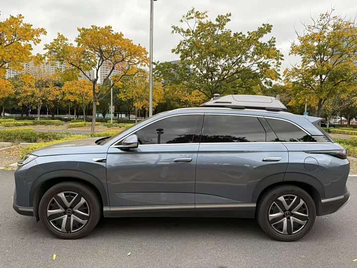 Фото 14 - BYD Sea Lion 07 DM-i Hybrid