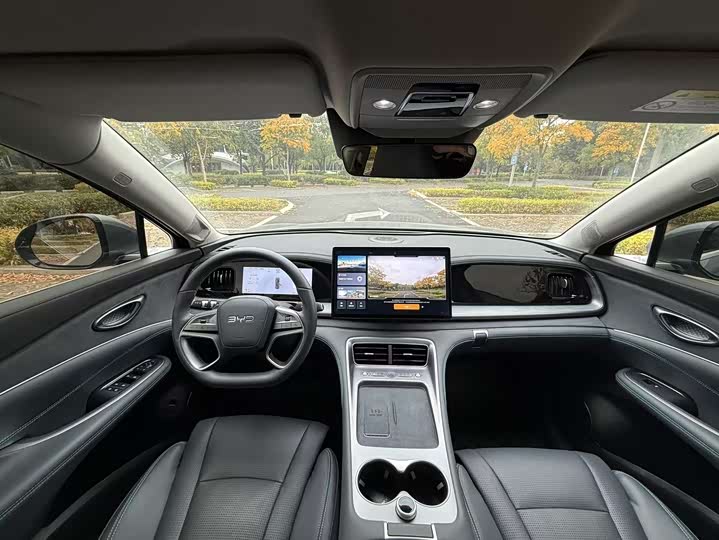 Фото 7 - BYD Sea Lion 07 DM-i Hybrid