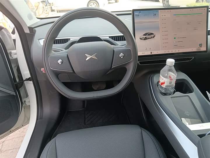 Фото 11 - XPeng Mona M03