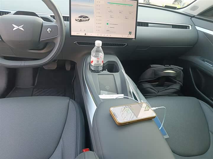 Фото 14 - XPeng Mona M03