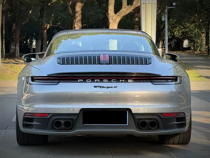 Фото 8 - Porsche 911