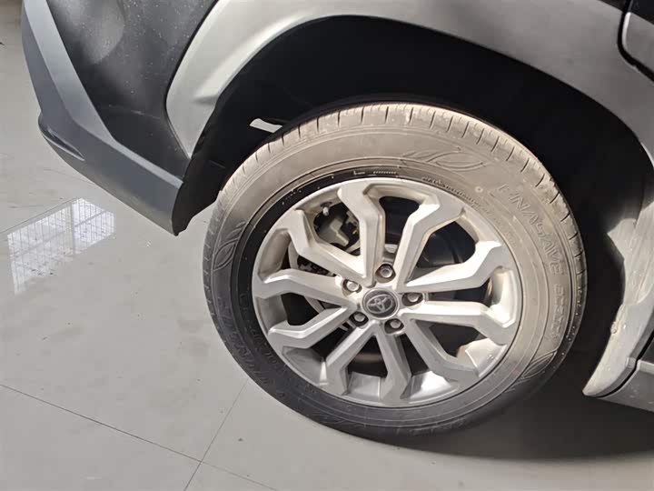 Фото 26 - Toyota Frontlander