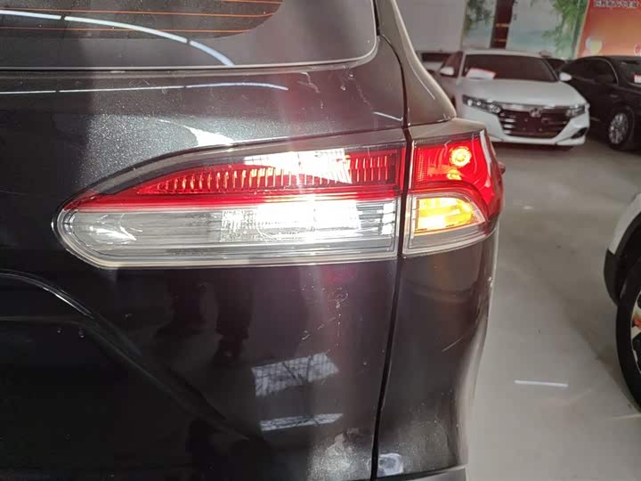 Фото 8 - Toyota Frontlander