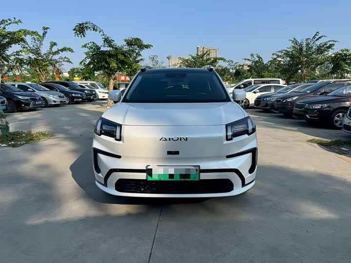 Фото 2 - GAC Aion V