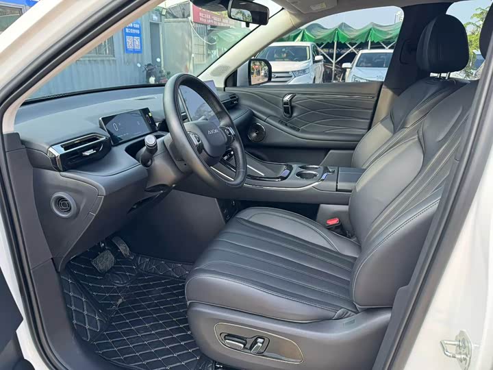 Фото 5 - GAC Aion V