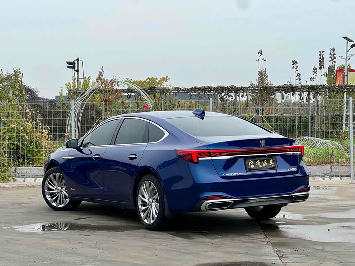 Фото 5 - Buick LaCrosse