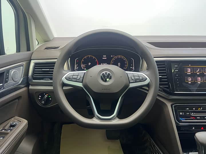 Фото 13 - Volkswagen Viloran