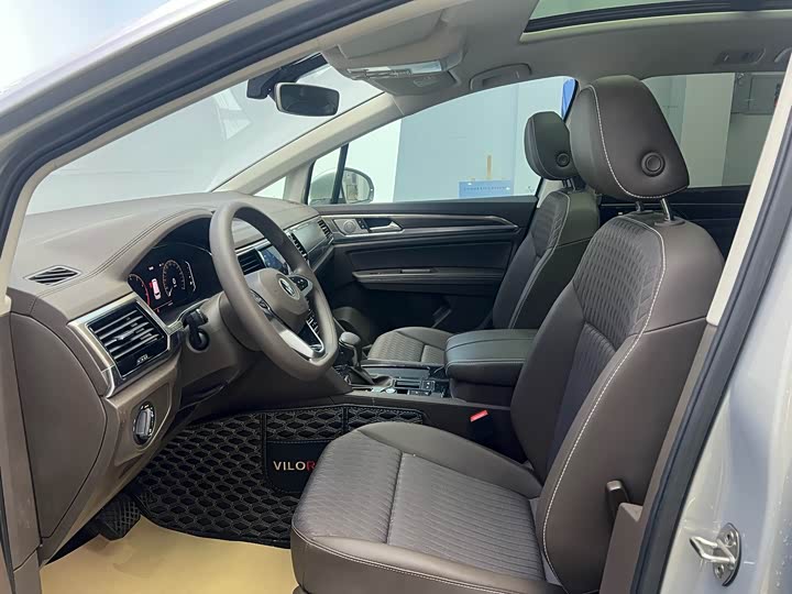 Фото 4 - Volkswagen Viloran