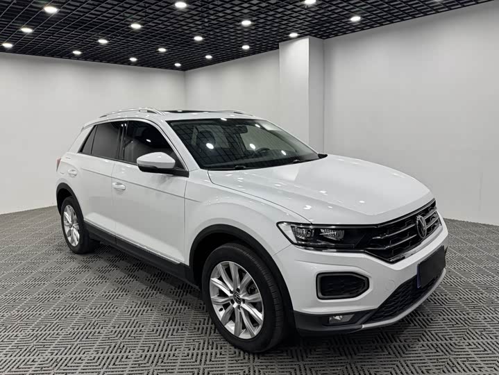 Фото 1 - Volkswagen T-Roc