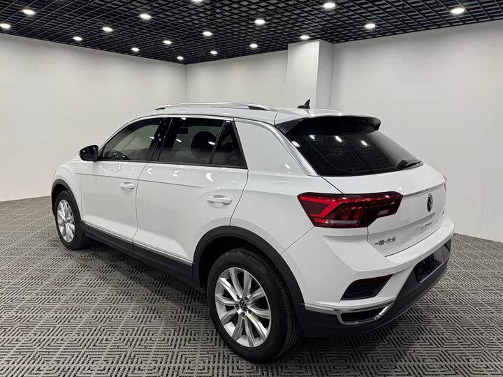 Фото 9 - Volkswagen T-Roc