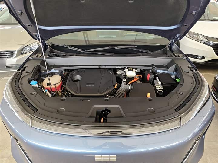 Фото 20 - Geely Galaxy Starship 7