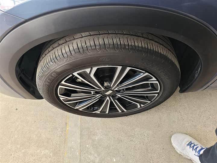 Фото 23 - Geely Galaxy Starship 7