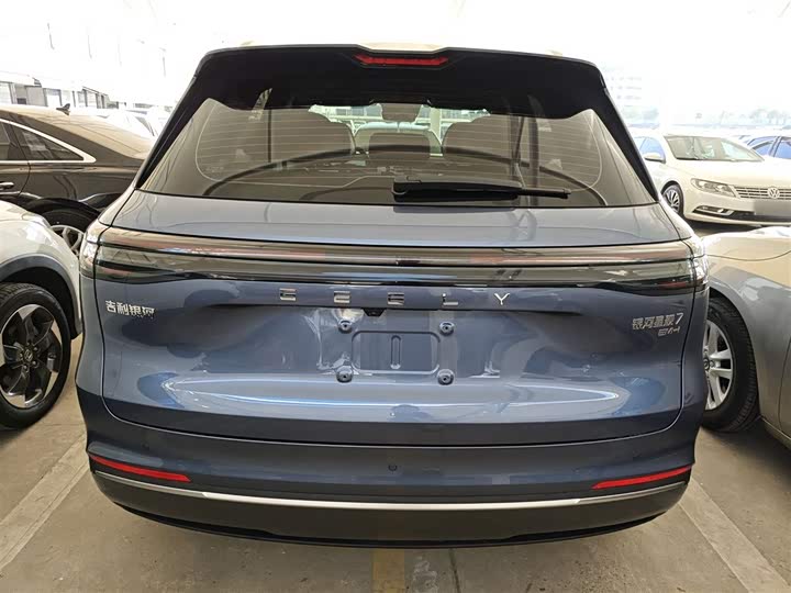 Фото 6 - Geely Galaxy Starship 7