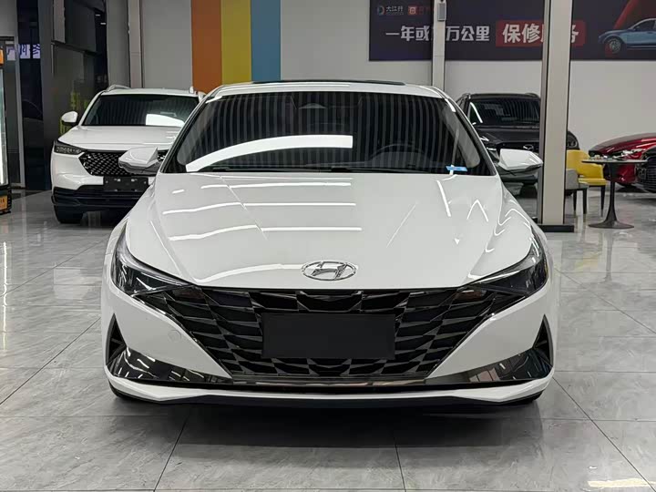 Фото 3 - Hyundai Elantra N line
