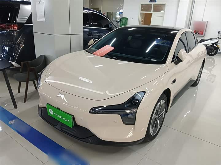 Фото 1 - XPeng Mona M03