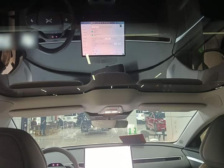 Фото 18 - XPeng Mona M03