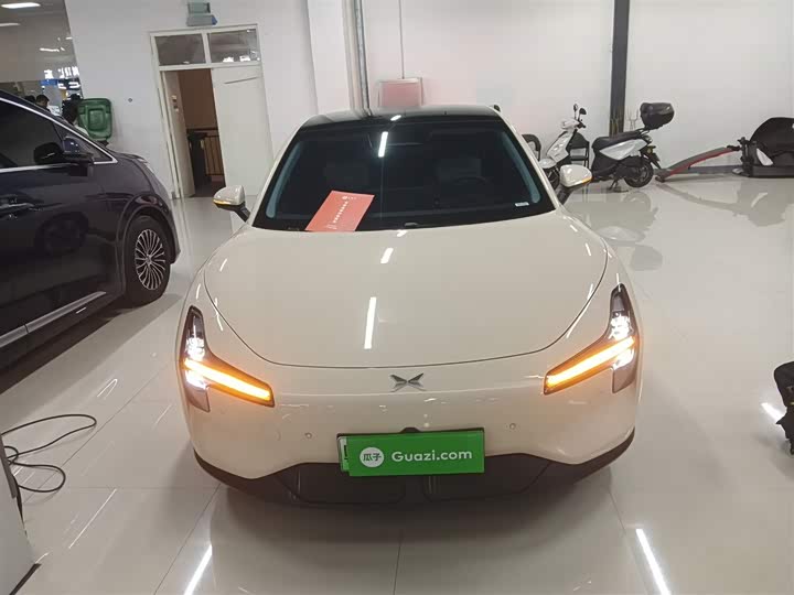 Фото 3 - XPeng Mona M03