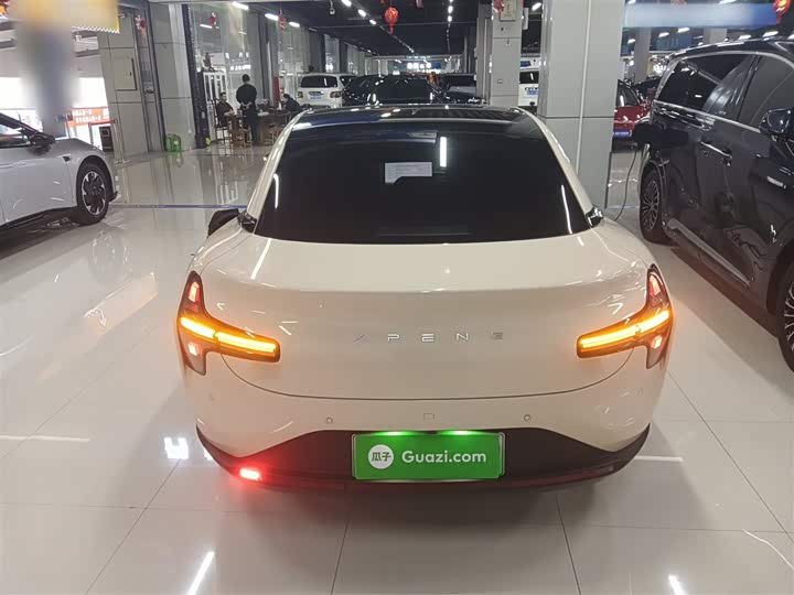 Фото 6 - XPeng Mona M03