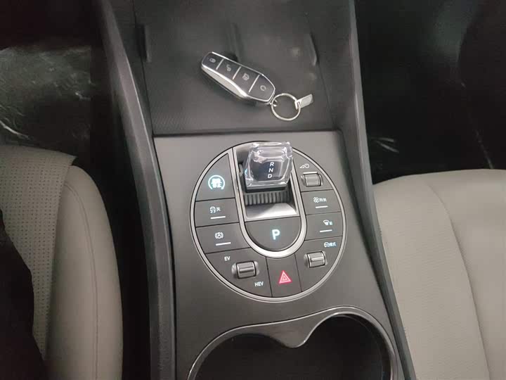 Фото 14 - BYD Seal 05 DM-i Hybrid