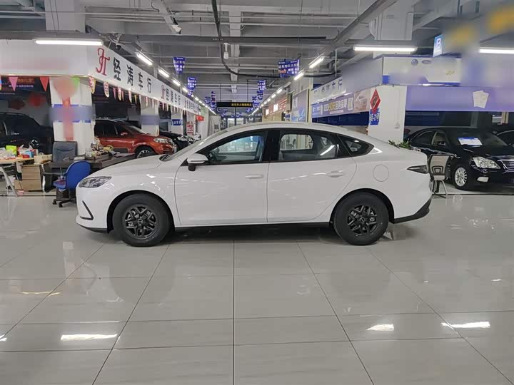 Фото 5 - BYD Seal 05 DM-i Hybrid