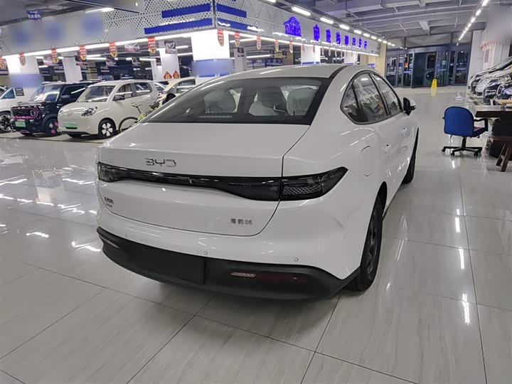 Фото 7 - BYD Seal 05 DM-i Hybrid