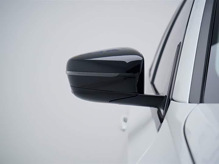 Фото 21 - BMW i3