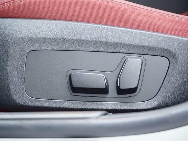 Фото 28 - BMW i3