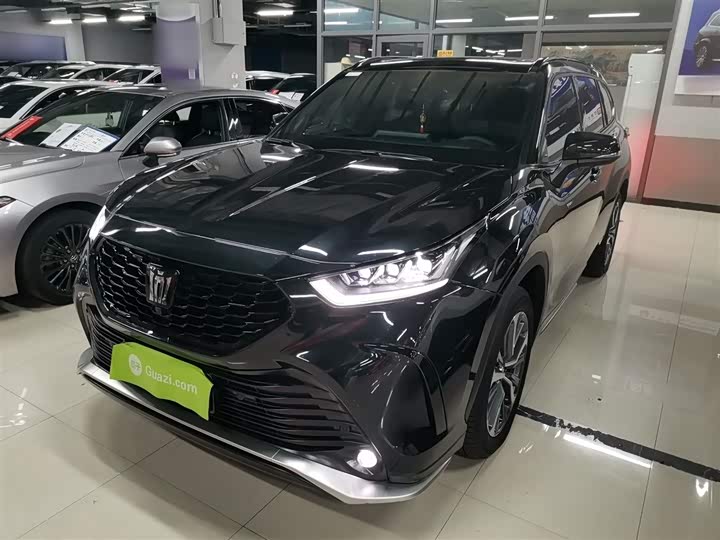 Фото 2 - Toyota Crown Kluger