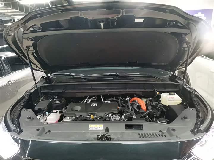 Фото 20 - Toyota Crown Kluger