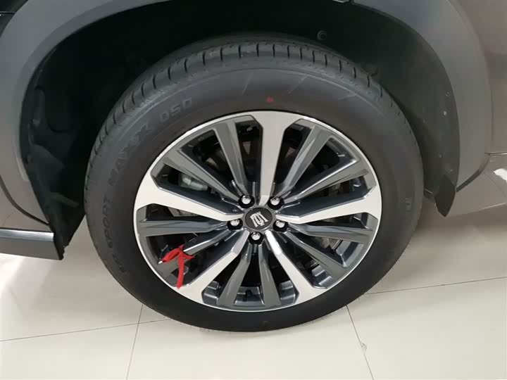 Фото 26 - Toyota Crown Kluger