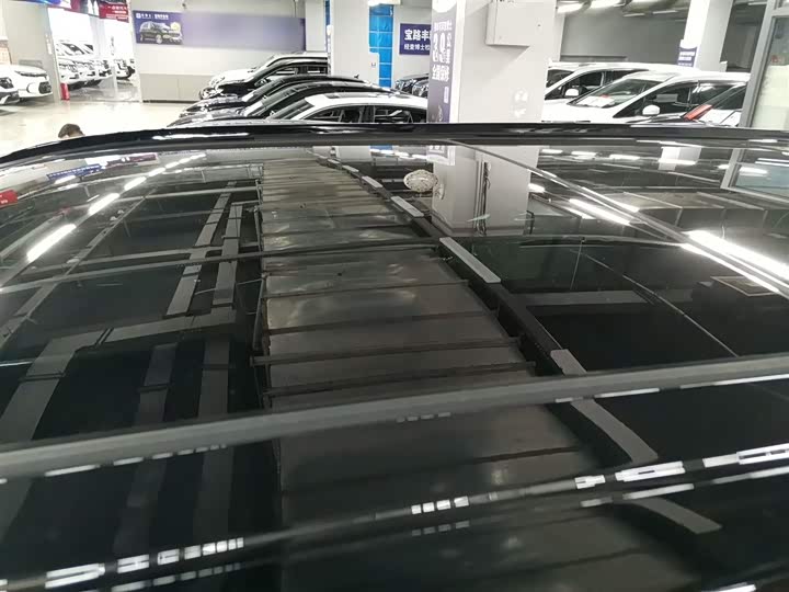 Фото 27 - Toyota Crown Kluger