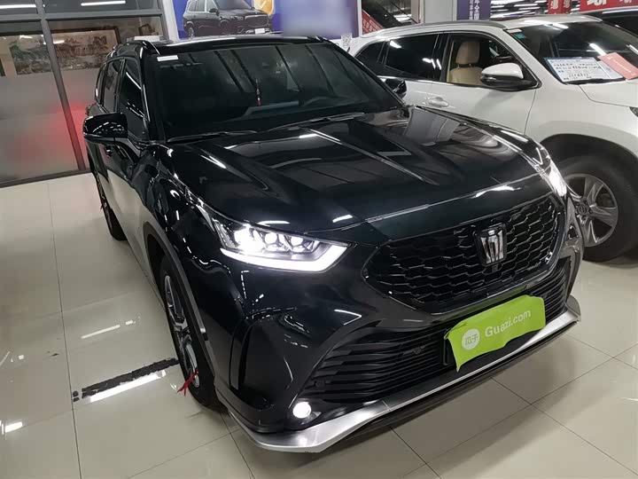 Фото 4 - Toyota Crown Kluger