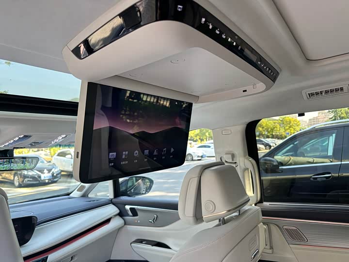 Фото 13 - Buick GL8 Hybrid