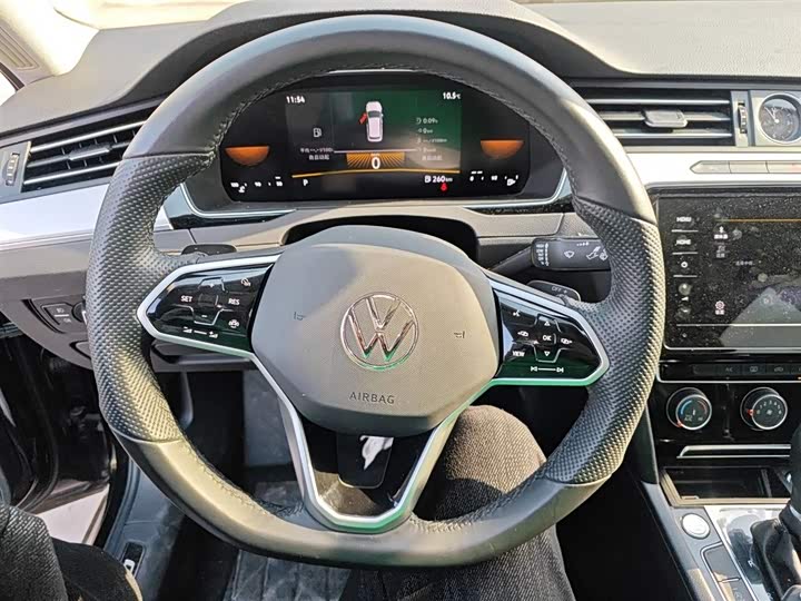 Фото 11 - Volkswagen Magotan