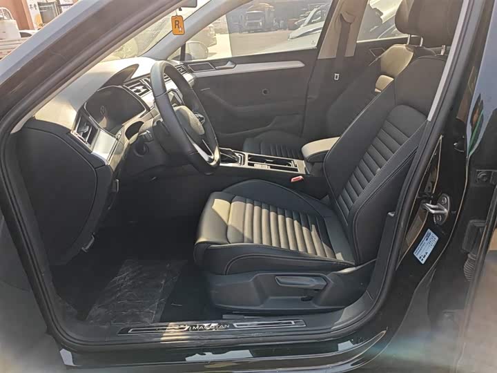 Фото 15 - Volkswagen Magotan