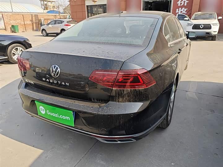 Фото 7 - Volkswagen Magotan