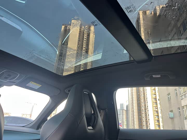 Фото 9 - MG Motor 7