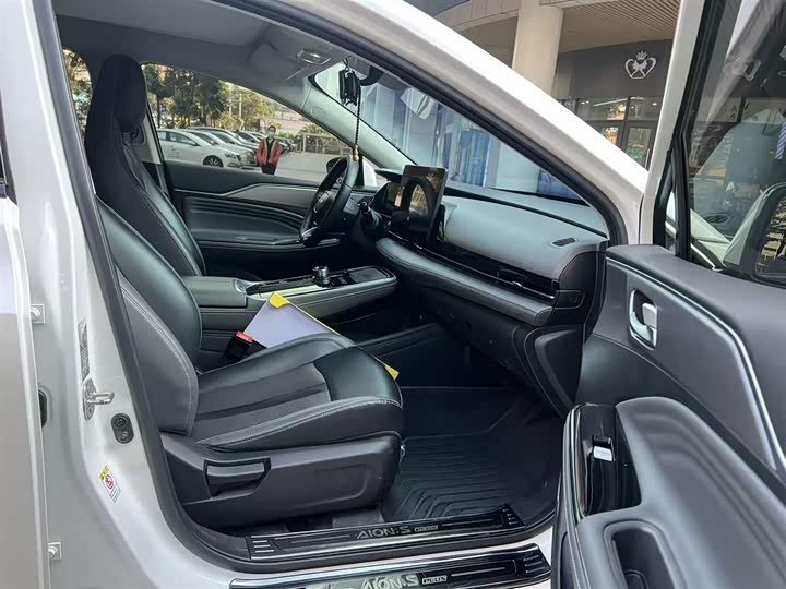 Фото 14 - GAC Aion S Plus