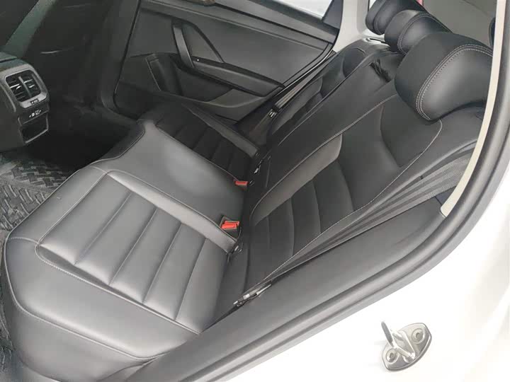 Фото 17 - Volkswagen Tharu