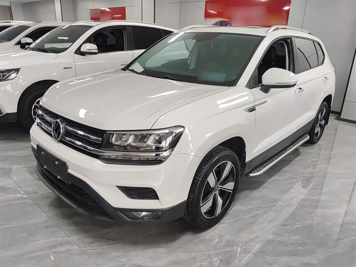 Фото 2 - Volkswagen Tharu