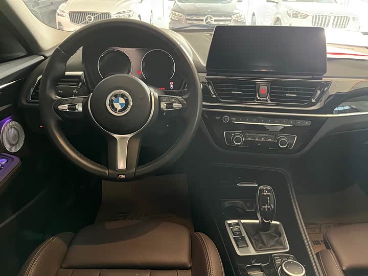 Фото 11 - BMW 1 Series