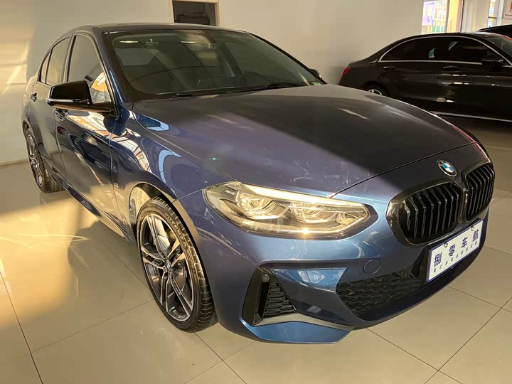 Фото 3 - BMW 1 Series