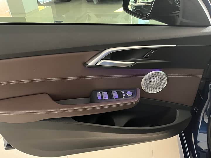 Фото 7 - BMW 1 Series