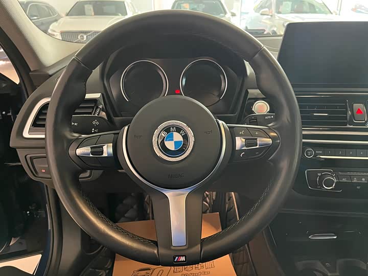 Фото 8 - BMW 1 Series