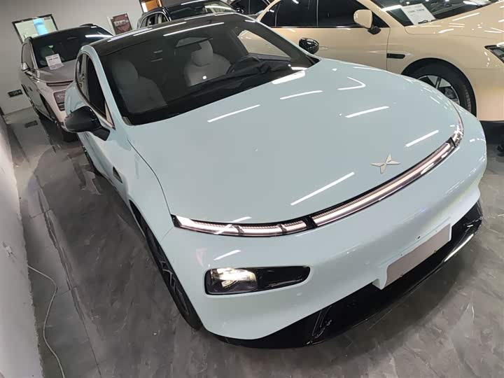 Фото 4 - XPeng P7