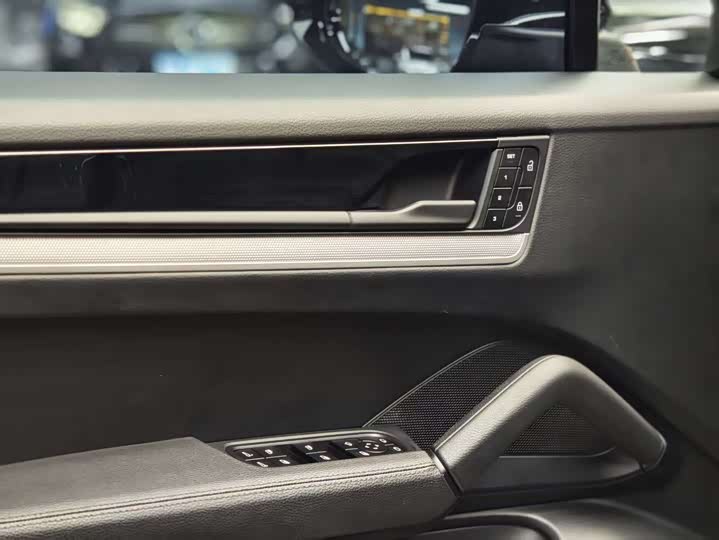 Фото 10 - Porsche Cayenne