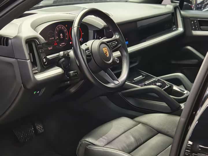 Фото 12 - Porsche Cayenne